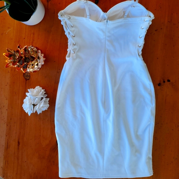 White bustier dress Charlotte Russe small - Picture 3 of 8